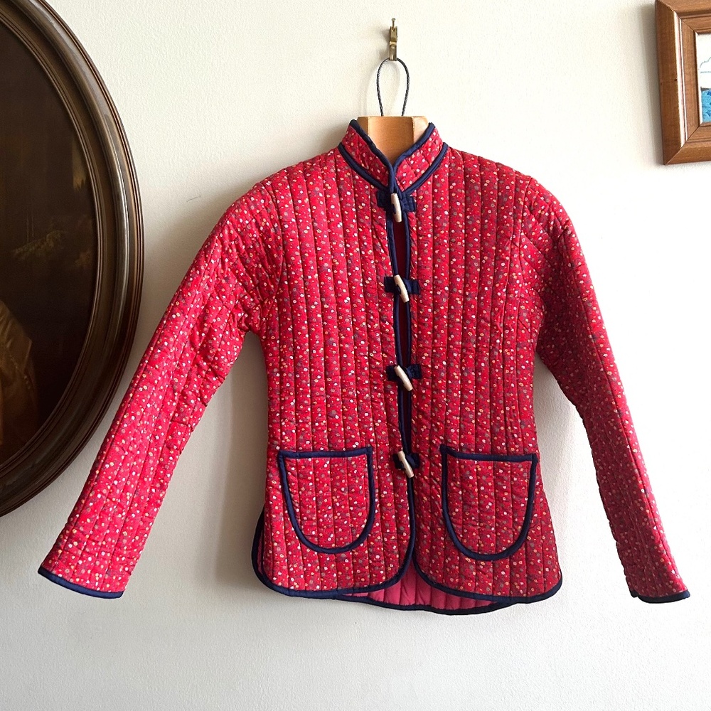 Vintage Quilted Floral Jacket – Size M Fits like a small